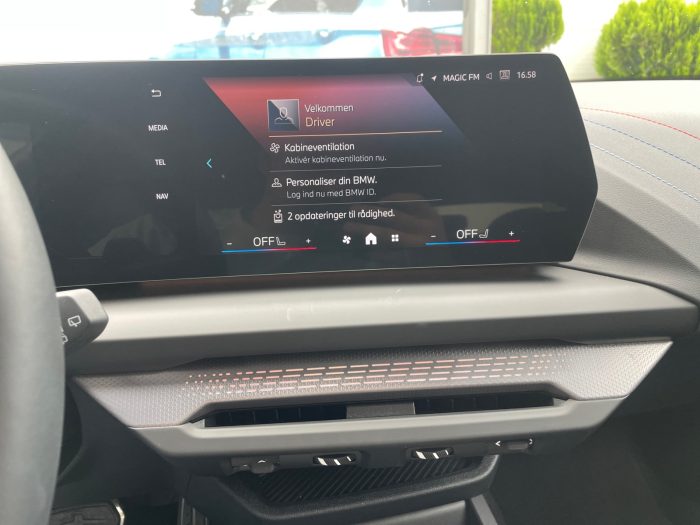 BMW Seria 1, 120 HATCH 5 USI, 2024, 5300 km