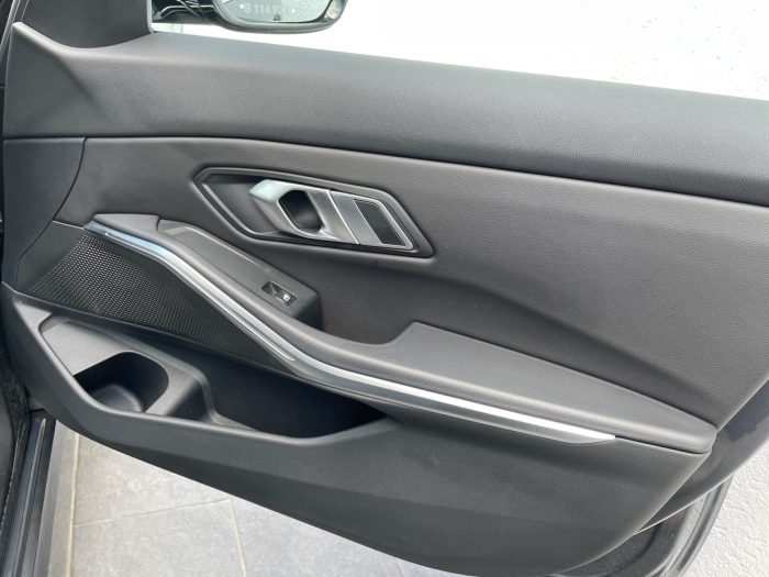 BMW Seria 3, 320D XDRIVE, 2022, 61130 km