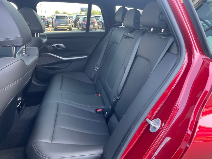 BMW Seria 3, 320I TOURING, 2025, 6889 km