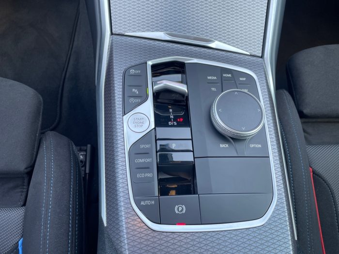BMW Seria 3, 320I XDRIVE, 2024, 5069 km