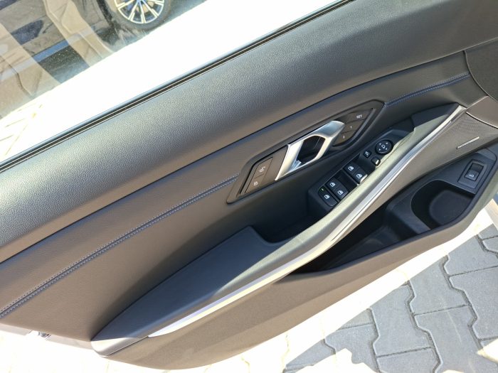 BMW Seria 3, 330D XDRIVE TOURING, 2023, 51836 km