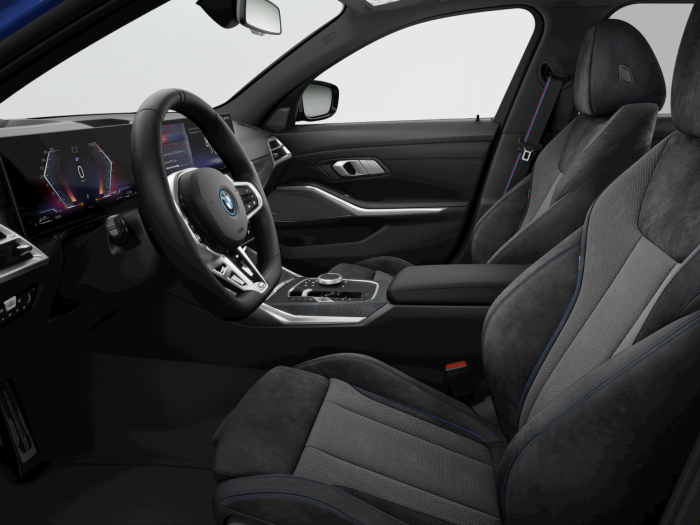 BMW Seria 3, 330E XDRIVE TOURING, 2024, 7970 km