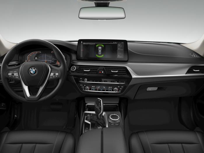 BMW Seria 5, 520D, 2023, 32880 km