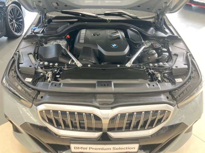 BMW Seria 5, 520I, 2024, 25316 km
