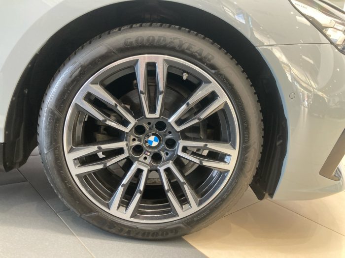 BMW Seria 5, 520I, 2024, 25316 km