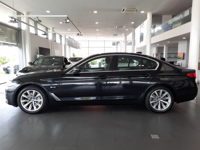 BMW Seria 5, 530E, 2023, 34700 km