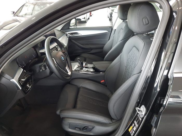BMW Seria 5, 530E, 2023, 34700 km