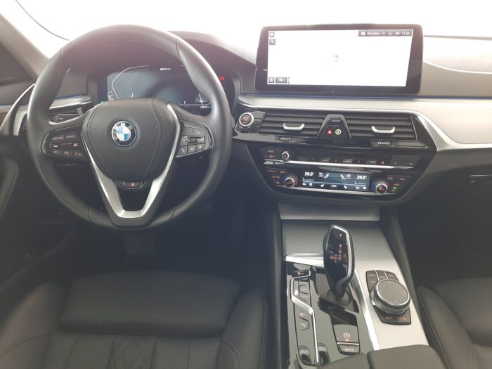 BMW Seria 5, 530E, 2023, 34700 km