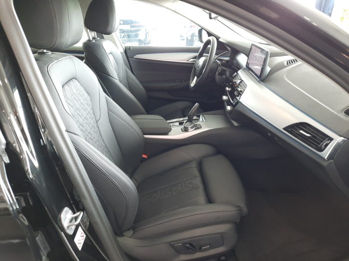 BMW Seria 5, 530E, 2023, 34700 km