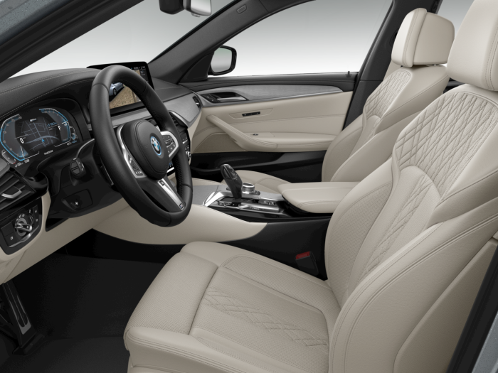 BMW Seria 5, 545E XDRIVE, 2022, 64800 km