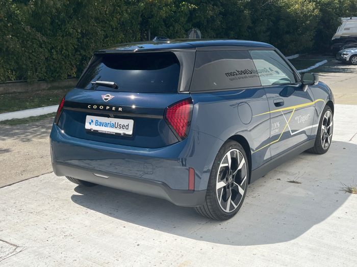 MINI Cooper E, COOPER E, 2024, 4130 km