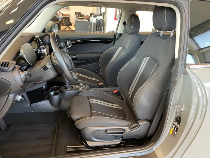 MINI Hatch 3 usi, COOPER SE, 2022, 34611 km
