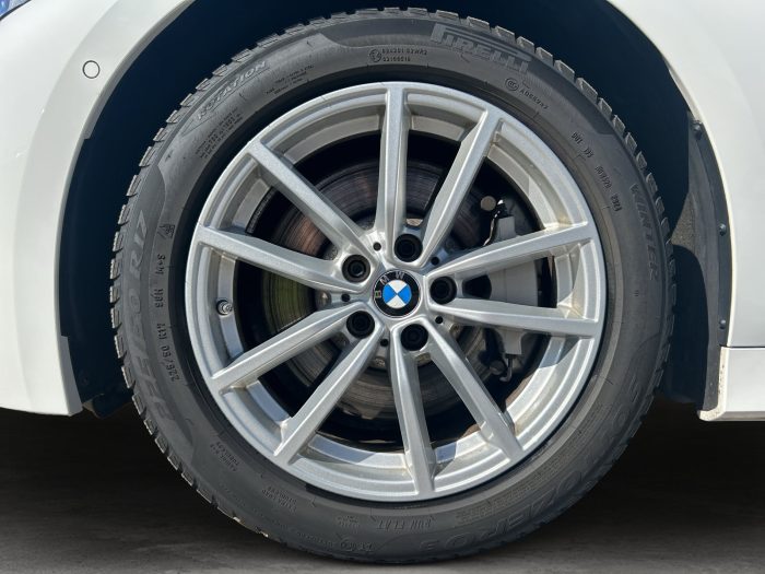 BMW Seria 3, 330D XDRIVE, 2024, 22748 km