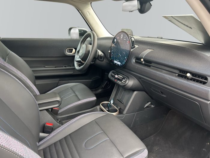 MINI , COOPER C, 2024, 4747 km