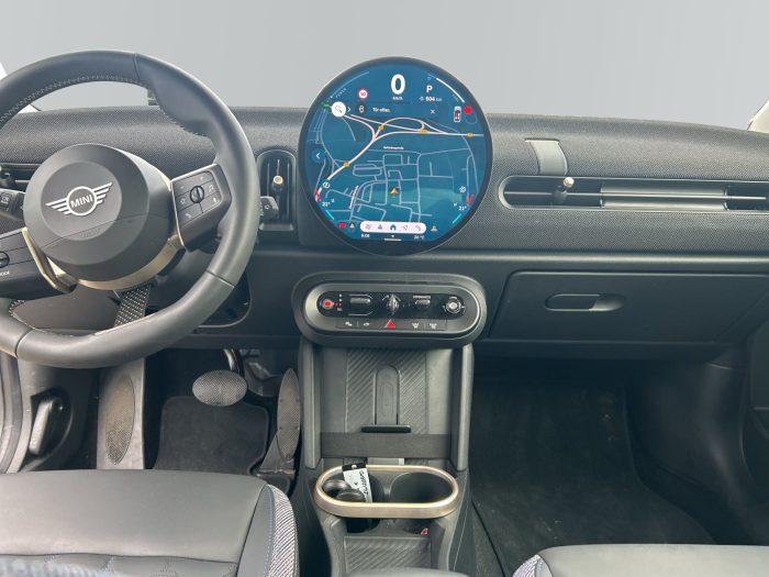 MINI , COOPER C, 2024, 4747 km