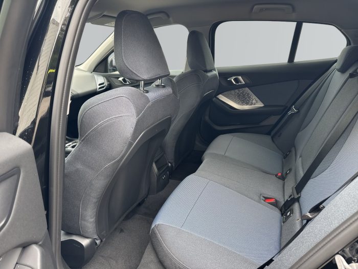 BMW Seria 1, 118D, 2024, 7915 km