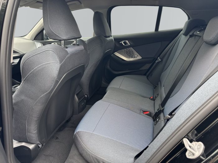 BMW Seria 1, 118D, 2024, 7726 km