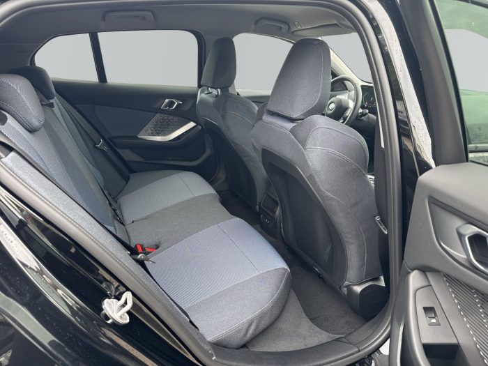 BMW Seria 1, 118D, 2024, 7170 km