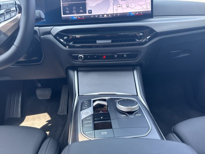 BMW Seria 3, 318I, 2024, 4918 km