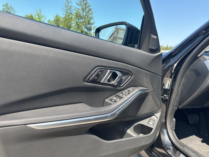 BMW Seria 3, 318I, 2024, 4918 km
