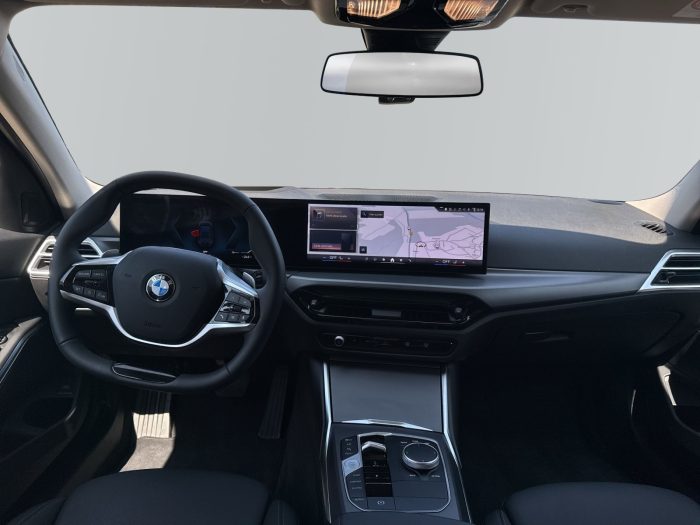 BMW Seria 3, 318I, 2024, 7644 km