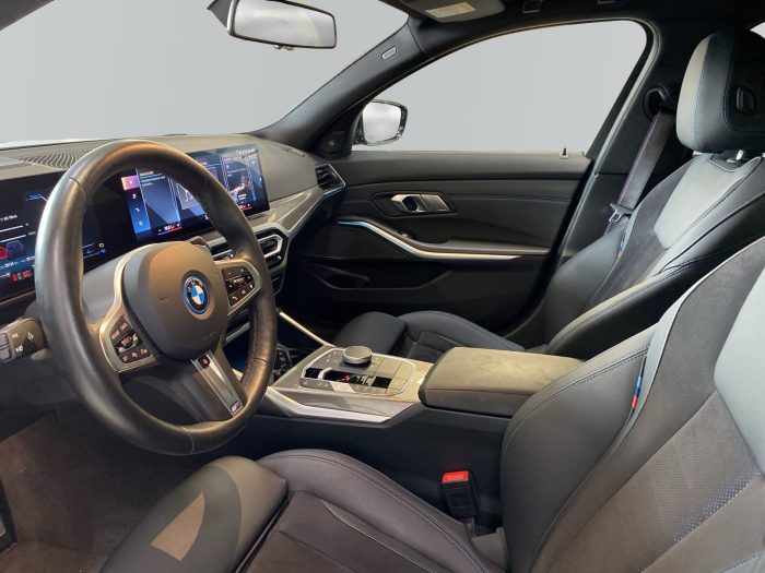 BMW Seria 3, 330E XDRIVE, 2024, 29120 km