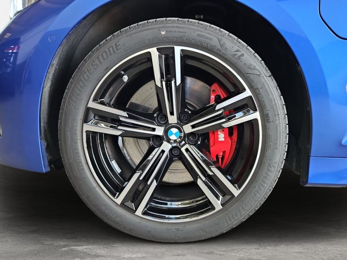 BMW Seria 3, 330E XDRIVE, 2024, 30747 km