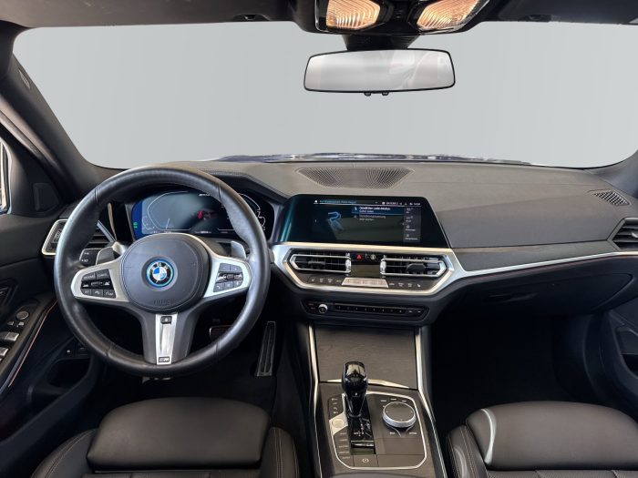 BMW Seria 3, 330E XDRIVE, 2021, 38027 km