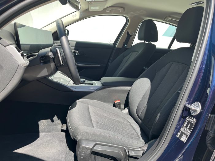 BMW Seria 3, 318I, 2024, 19047 km