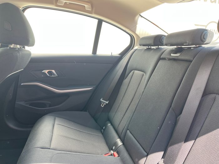 BMW Seria 3, 318I, 2024, 19047 km