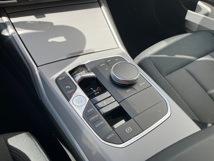 BMW Seria 3, 318I, 2024, 19047 km