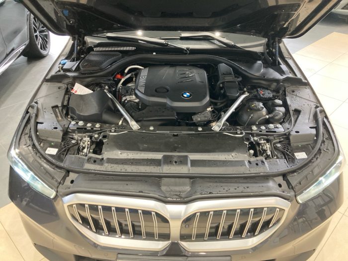 BMW Seria 5, 520D, 2024, 37477 km