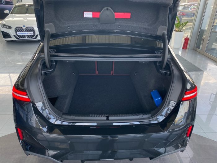 BMW Seria 5, 520I, 2024, 12950 km