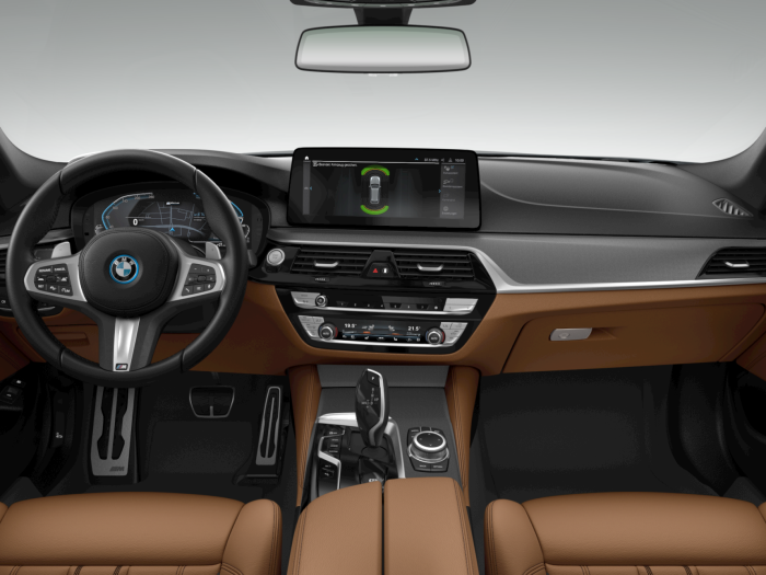 BMW Seria 5, 530E XDRIVE TOURING, 2022, 81200 km