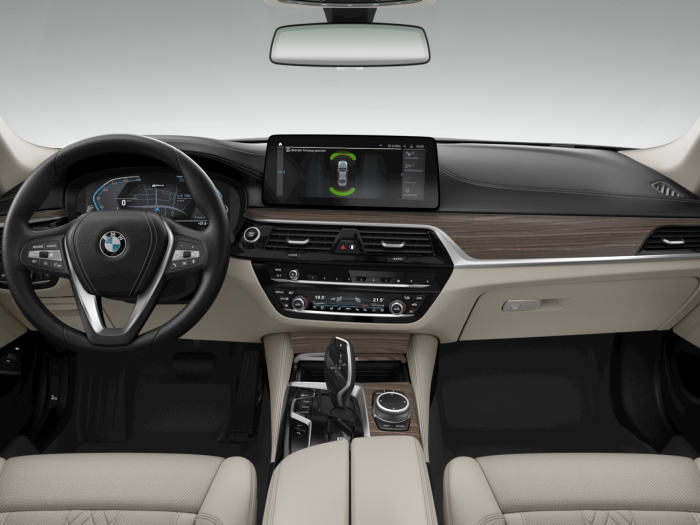 BMW Seria 5, 530E XDRIVE, 2021, 44000 km