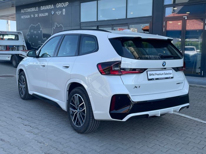 BMW X1, X1 XDRIVE25E, 2024, 9400 km