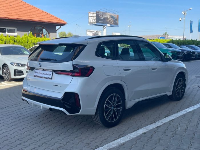 BMW X1, X1 XDRIVE25E, 2024, 9400 km