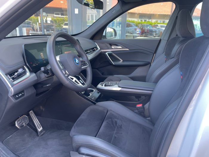 BMW X1, X1 XDRIVE25E, 2024, 9400 km