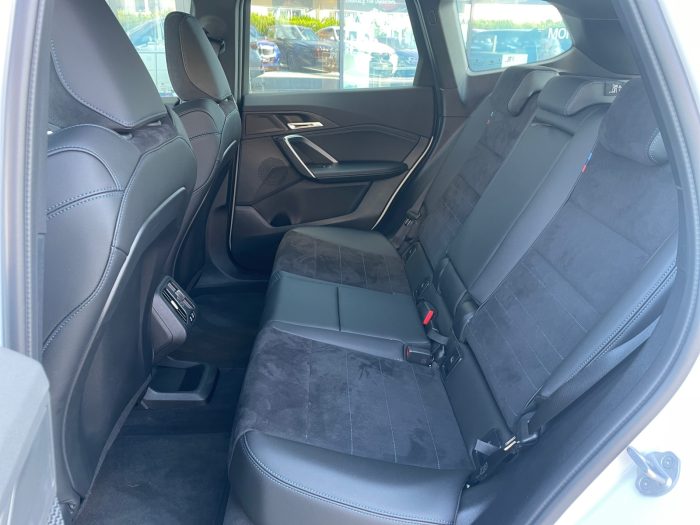 BMW X1, X1 XDRIVE25E, 2024, 9400 km
