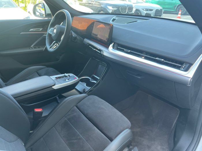 BMW X1, X1 XDRIVE25E, 2024, 9400 km