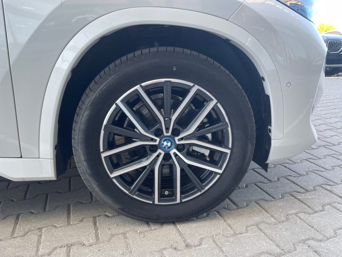 BMW X1, X1 XDRIVE25E, 2024, 9400 km