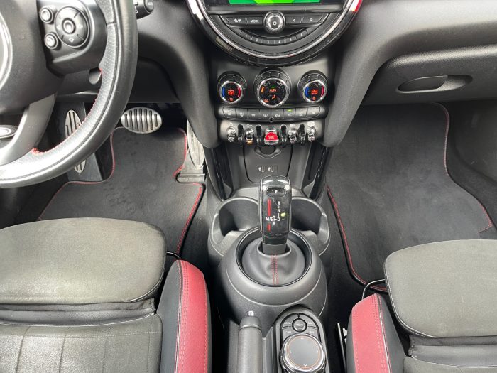 MINI Hatch 3 usi, JOHN COOPER WORKS, 2019, 56984 km