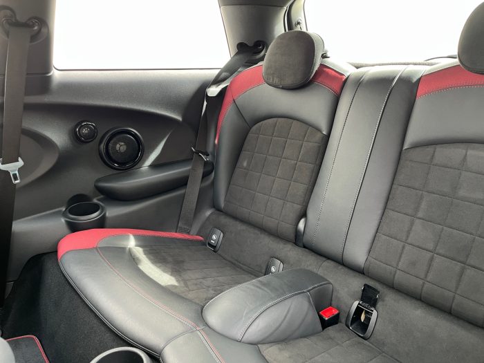 MINI Hatch 3 usi, JOHN COOPER WORKS, 2019, 56984 km