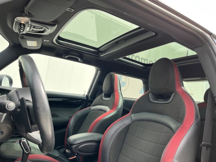 MINI Hatch 3 usi, JOHN COOPER WORKS, 2019, 56984 km