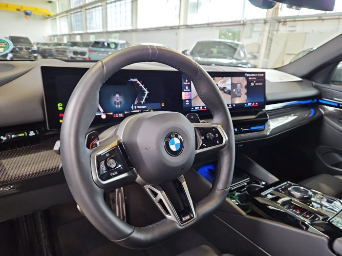 BMW Seria 5, 520I, 2024, 25446 km