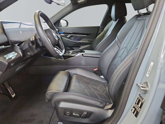 BMW Seria 5, 520I, 2024, 25446 km