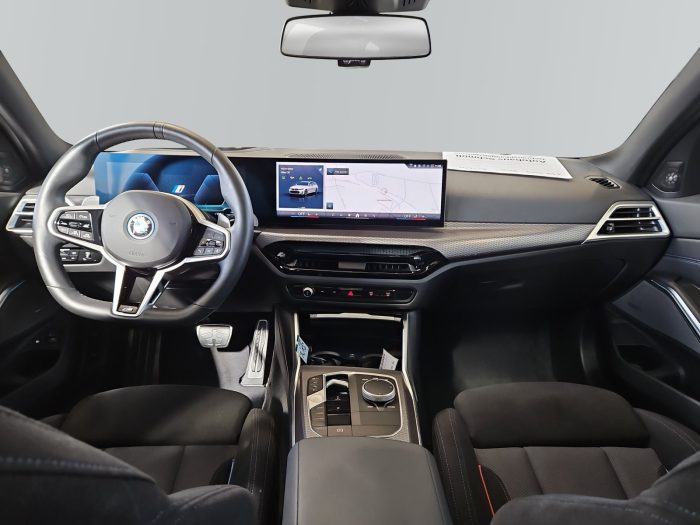 BMW Seria 3, 330E, 2024, 26809 km