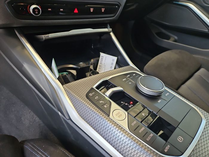 BMW Seria 3, 330E, 2024, 26809 km