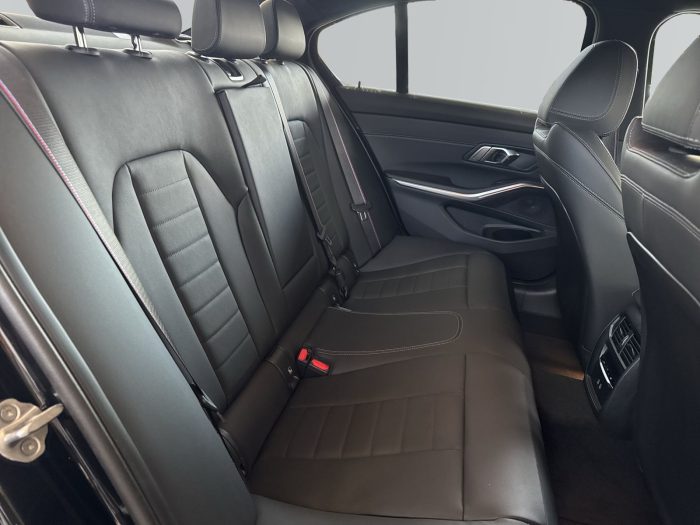 BMW Seria 3, 330D, 2024, 4997 km