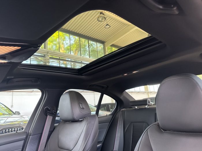 BMW Seria 3, 330D, 2024, 4997 km